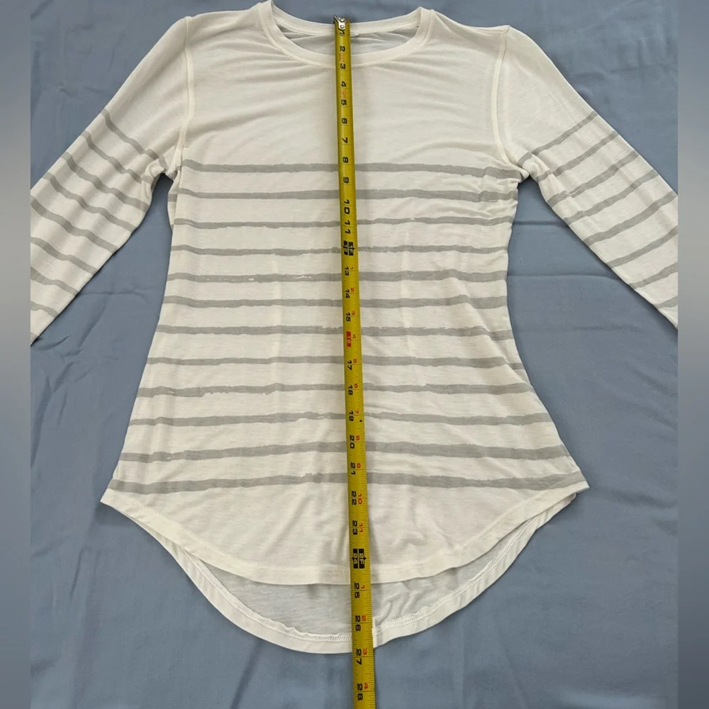 (NWOT) Kit & Ace Long Sleeve Tee - Picture 6 of 6